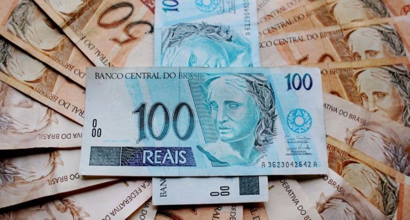 Mais ricos do Brasil ganham, em média, US$ 100 mil a mais do que os da França