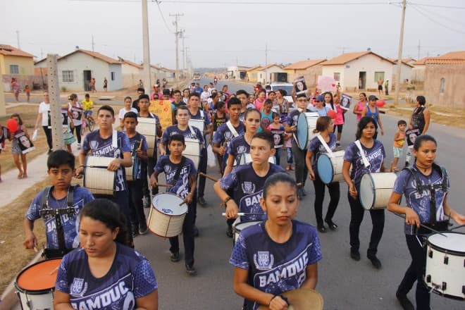 Cras Santarenzinho realiza caminhada pelo fim da violência contra mulher