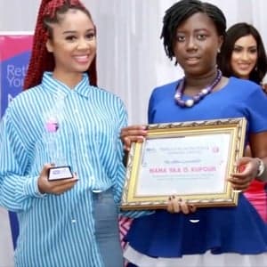 Modelos com autismo fazem sucesso e viram garotas-propaganda em Gana