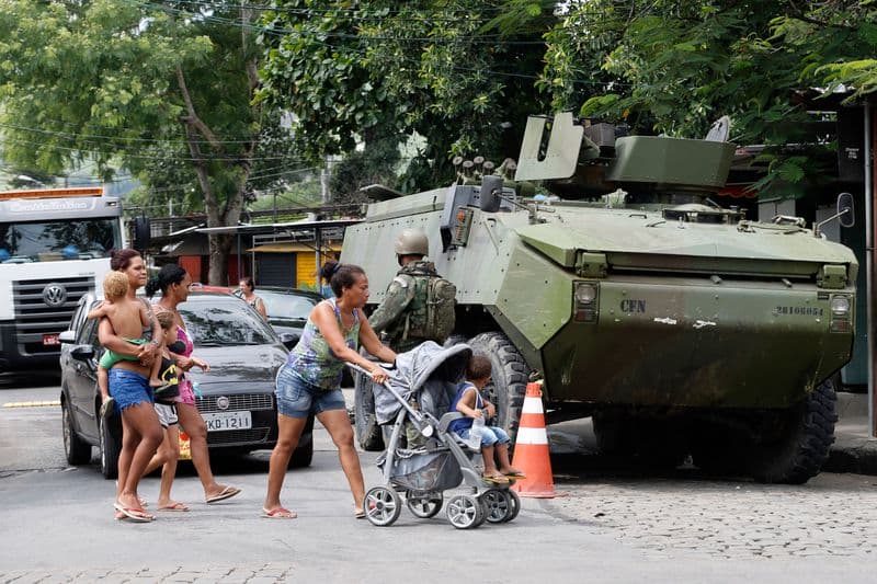 Dia da mulher e a intervenção militar: a alegoria colonial do Brasil futurístico