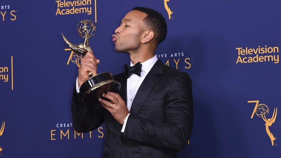 John Legend é o 1º negro a conquistar os prêmios Emmy, Grammy, Oscar e Tony