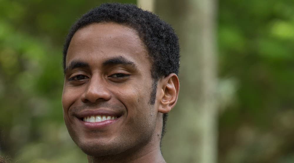 Ícaro Silva sobre ser um homem negro no Brasil: ‘É preciso estar atento e forte’