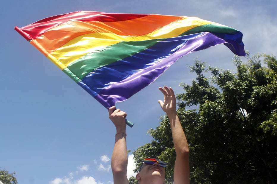 Parlamento do Uruguai aprova direitos a transexuais