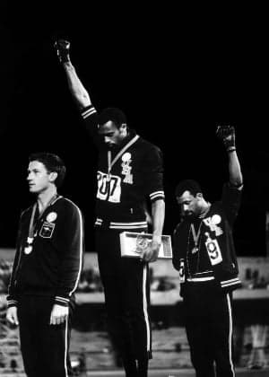 Após 50 anos, punhos erguidos na Olimpíada de 1968 se tornaram atemporais