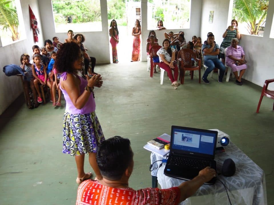 Estudante defende TCC sobre reconhecimento da beleza da mulher negra em quilombo no Pará