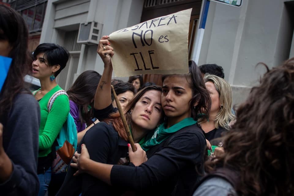 Menina de 11 anos, grávida por estupro, passa por cesárea, em vez de aborto, na Argentina
