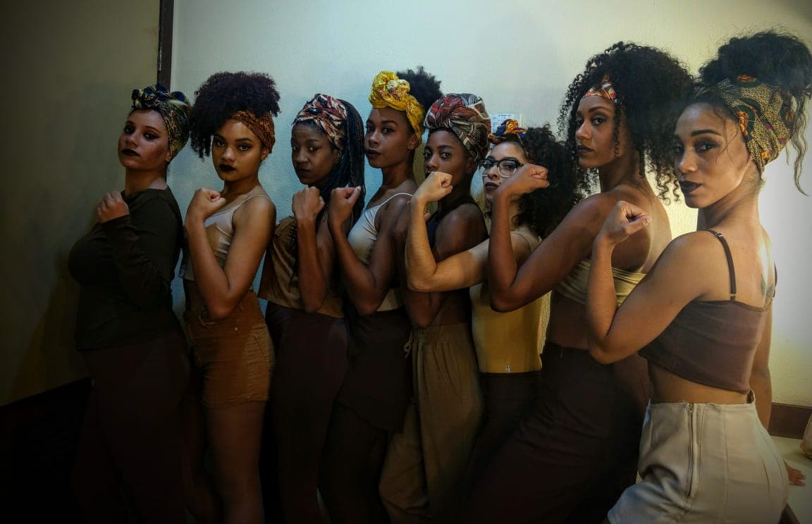 Alunas da UFRGS criam coletivo que reforça a presença da mulher negra na dança