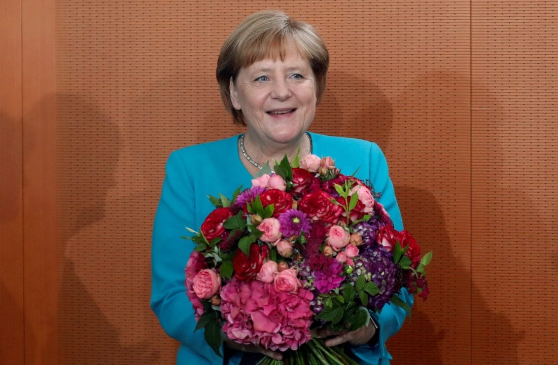 Merkel se solidariza com deputadas atacadas por Trump