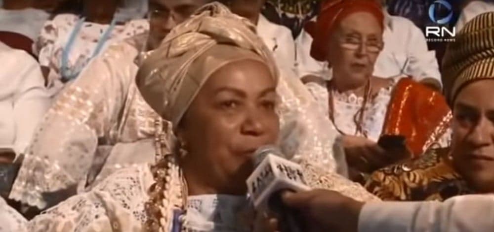 Condenada, Record News transmite programas sobre religiões de origem africana