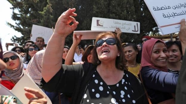 Morte violenta de mulher palestina gera debate sobre violência de gênero em sociedade patriarcal