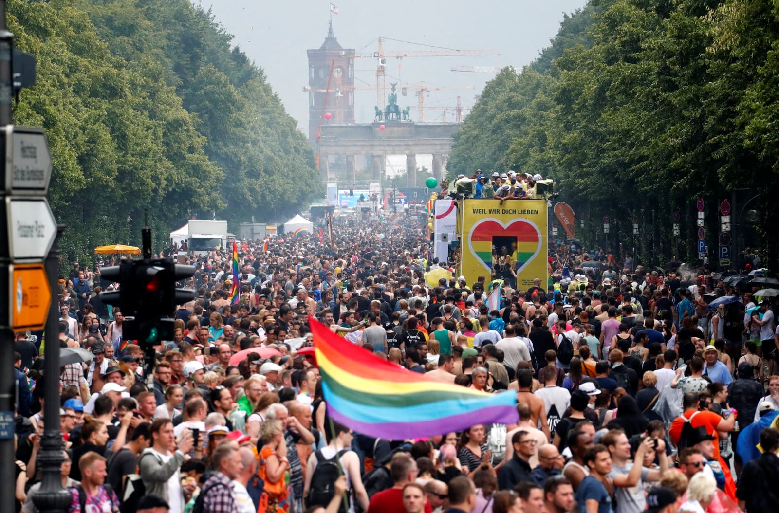Ministério da Saúde da Alemanha quer proibir ‘terapia de conversão’ de gays