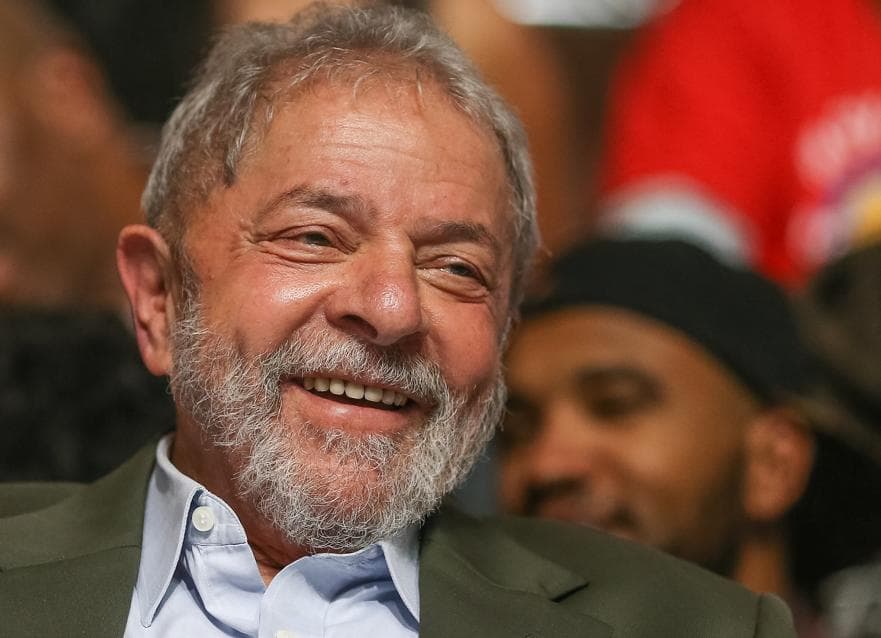 Juiz determina saída de Lula após 580 dias da prisão