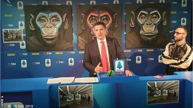 A polêmica decisão do campeonato italiano de futebol de combater racismo com imagens de macacos