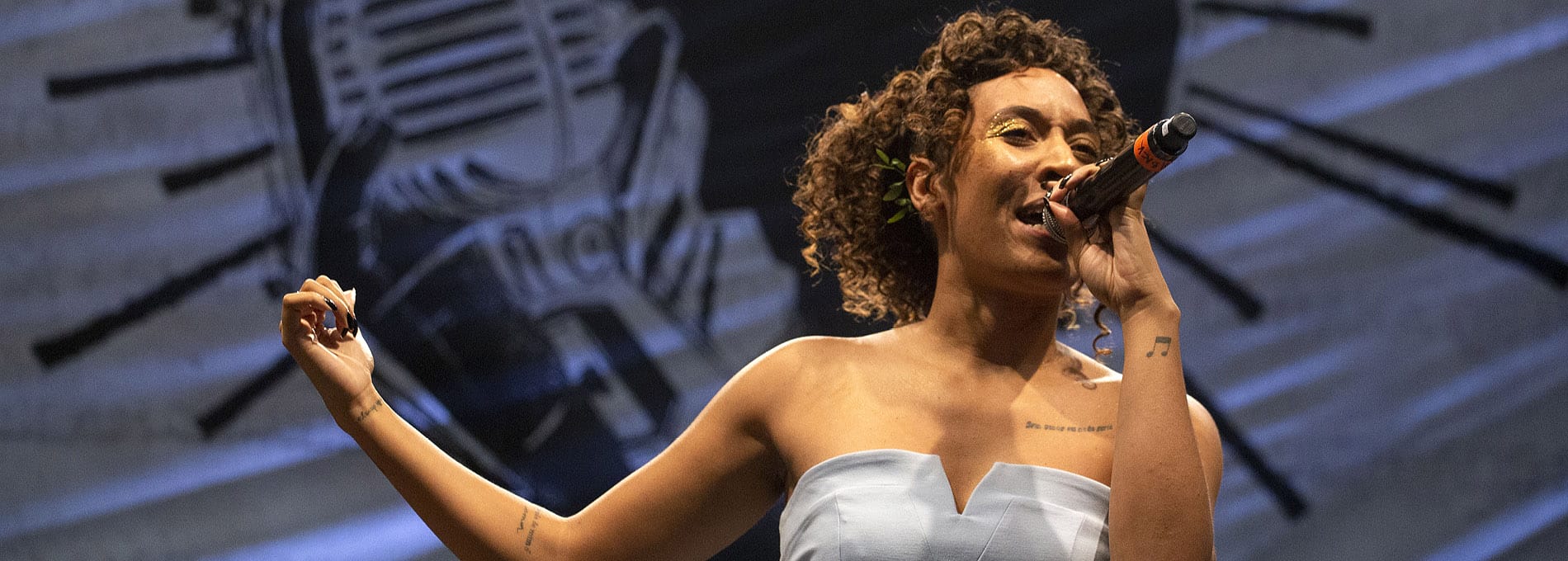 Vencedora do Slam BR 2019, Kimani transforma raiva em versos e vai representar o Brasil no campeonato mundial de poesia falada na França