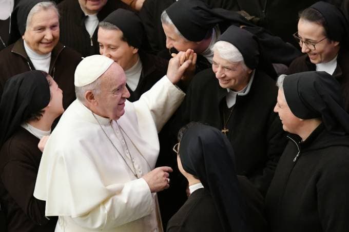 Papa nomeia mulher para alta posição na Secretaria de Estado do Vaticano