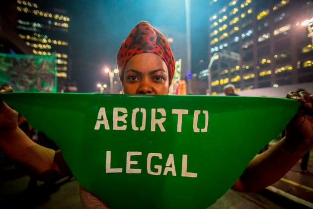 Aborto em Portugal cai 3%. Lá, procedimento não é crime desde 2007