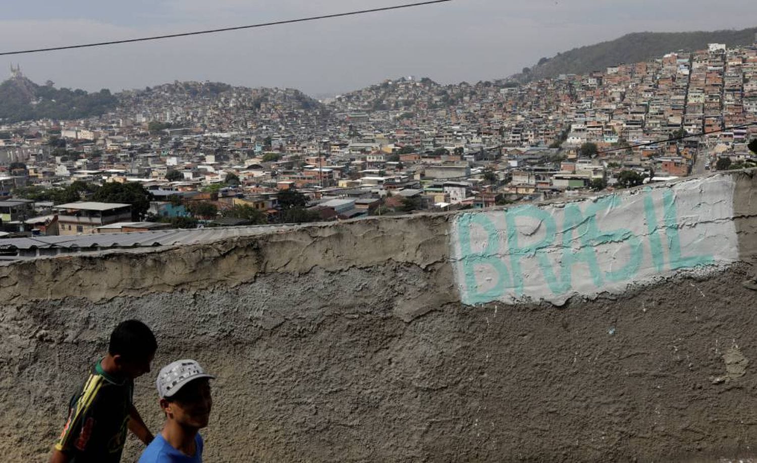 Moradores das favelas sonham com casa e negócio próprios em 2020, mas sem otimismo por segurança
