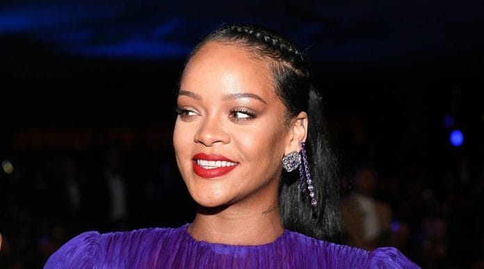 Rihanna durante premiação 