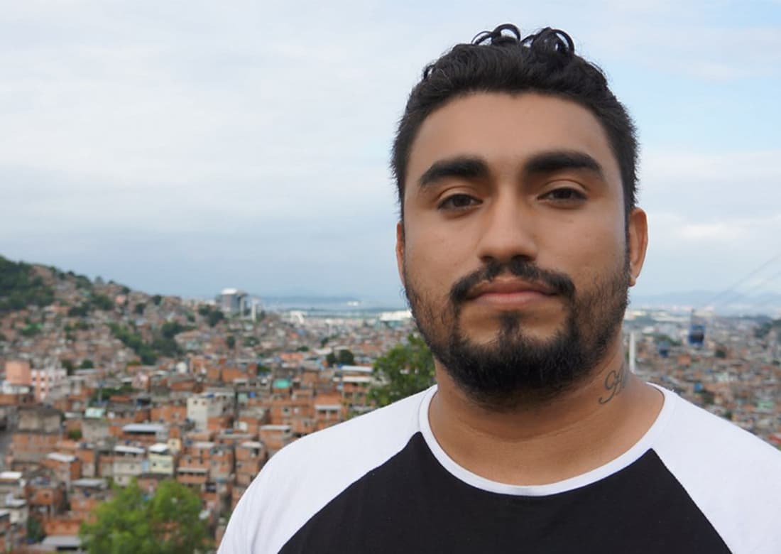 Entrevista com Raull Santiago: A violência nas favelas brasileiras