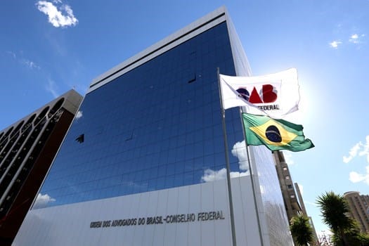 OAB e entidades de direitos humanos repudiam conduta de Bolsonaro sobre COVID