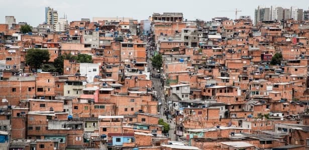Reflexões sobre o COVID-19 e a Realidade nas Favelas Brasileiras
