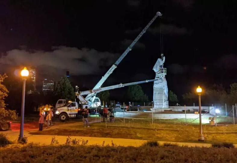 Cidade de Chicago retira estátuas de Cristóvão Colombo após protestos