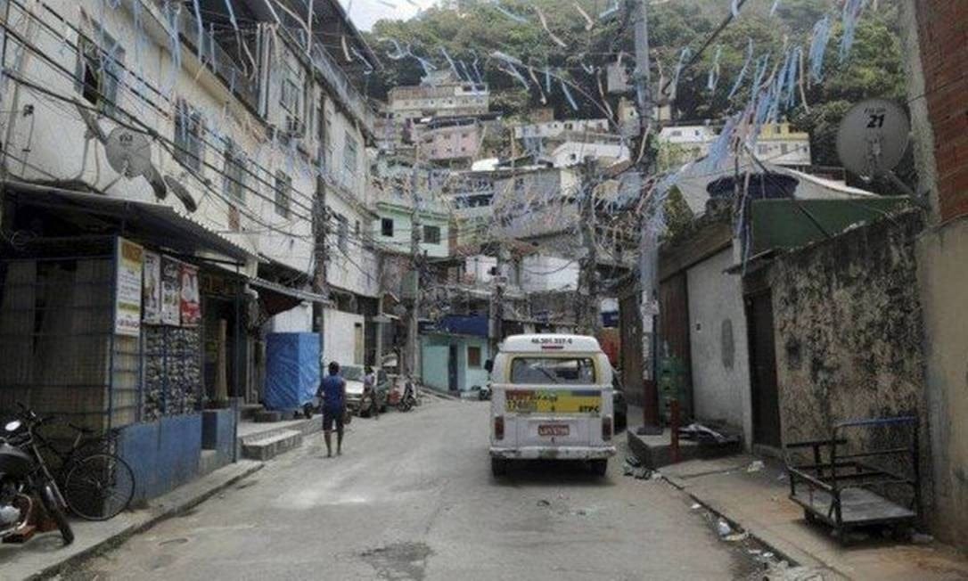 Maioria dos moradores de comunidades do Rio ajudou outra família durante a pandemia, diz pesquisa