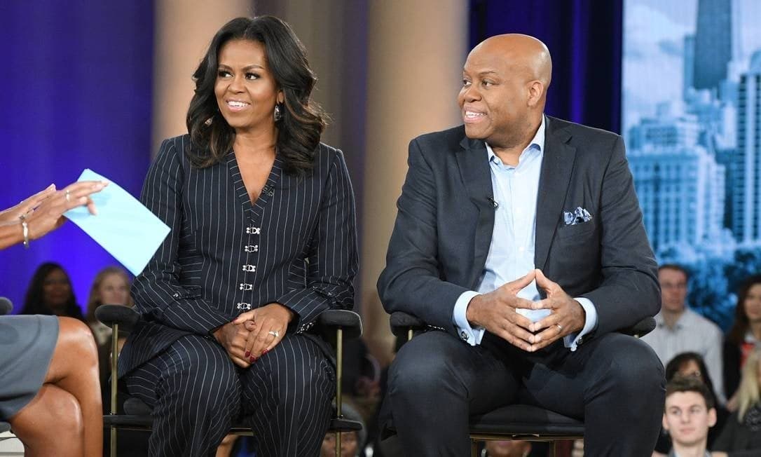 Michelle Obama e irmão relembram dia em que ele foi acusado de roubar a própria bicicleta