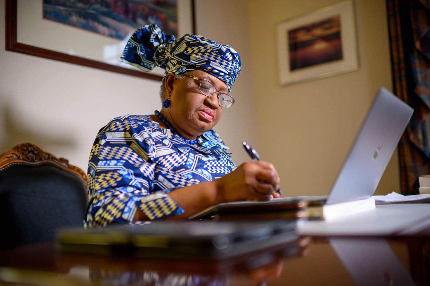 A nigeriana Ngozi Okonjo-Iweala será a primeira mulher africana a dirigir a OMC