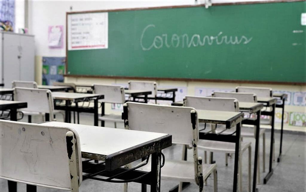 Em uma semana casos de Covid-19 aumentam 300% nas escolas em SP, aponta Apeoesp