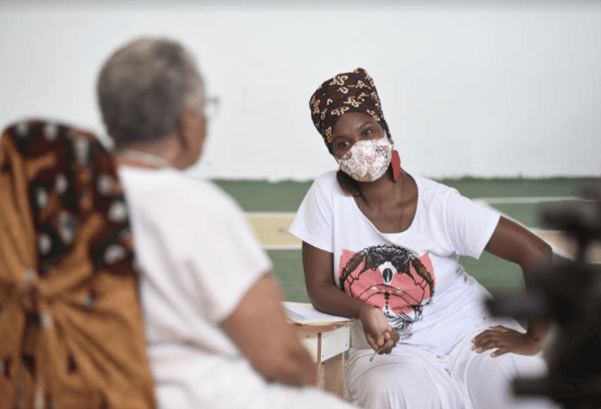 Yèyé: um espetáculo de contação de histórias para mulheres que vivenciam a maternidade em tempos de pandemia