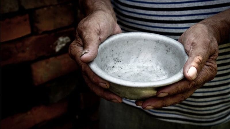 Número de pessoas com fome no mundo aumentou cinco vezes devido à pandemia, crise climática e conflitos armados