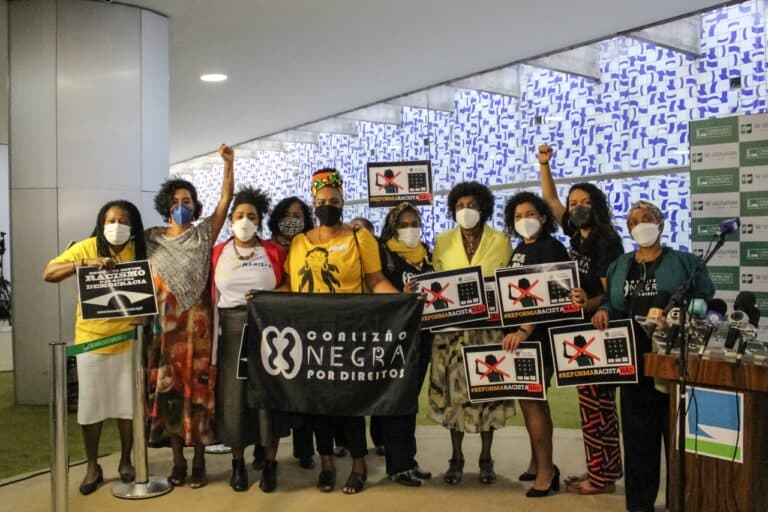 Em Brasília, Coalizão Negra lança campanha “Reforma Racista Não”, faz ato na Câmara e reuniões com deputados, senadores e ministros do STF