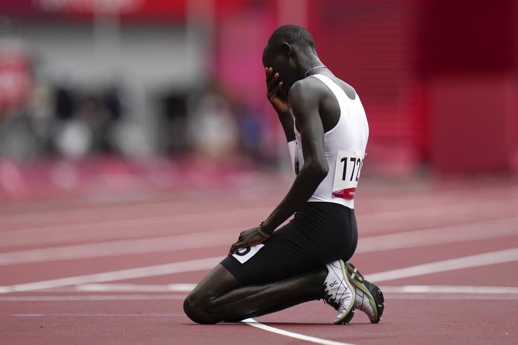 Conheça James Chiengjiek, o atleta refugiado que emocionou ao sofrer uma queda nos 800m das Olimpíadas de Tóquio