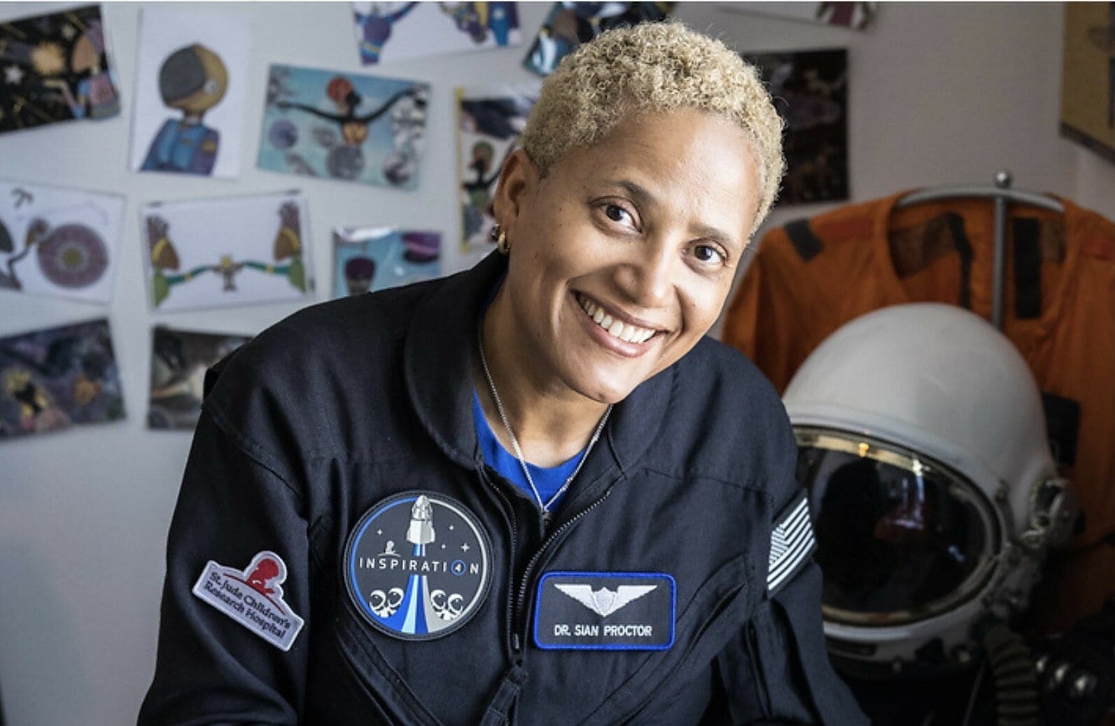 Sian Proctor é a primeira mulher negra a pilotar uma nave espacial