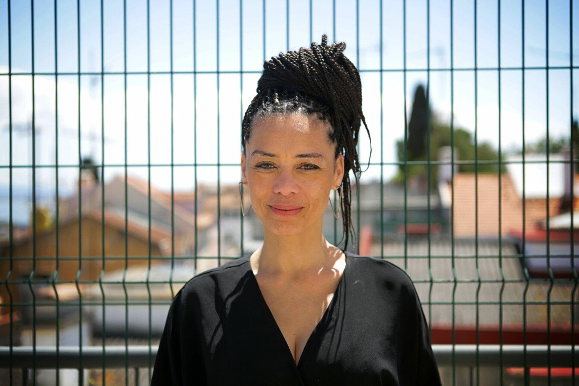 Myriam Taylor quer “ocupar” a televisão portuguesa com diversidade