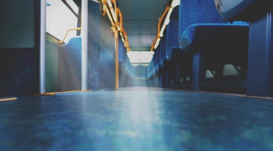 Vítima de gordofobia em ônibus no DF vai receber R$ 12 mil de empresa