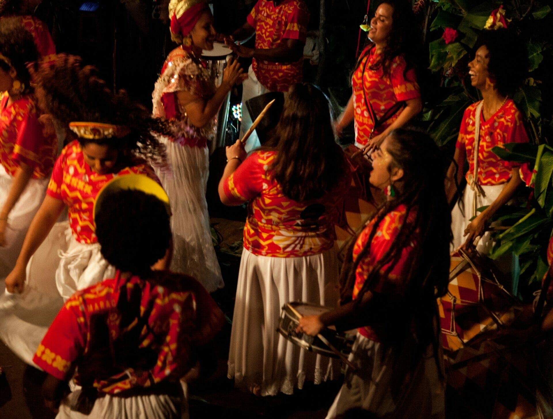 Maracatu dos Ventos de Ouro promove Noite Cultural em comemoração aos sete anos de história