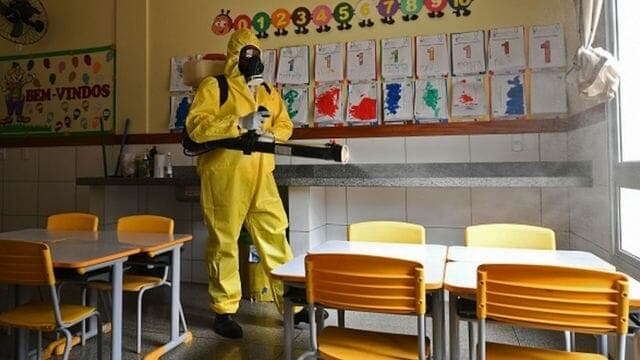 Volta às aulas: escolas enfrentam abandono de crianças que ainda não aprenderam a ler, indica estudo sobre educação na pandemia