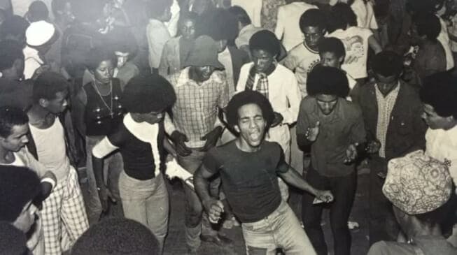Ditadura investigou bailes black no Corinthians e no Madureira nos anos 70