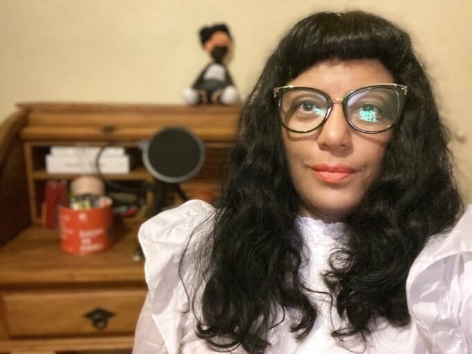 Déia Freitas, do podcast Não Inviabilize, é ameaçada após anunciar vaga para pretas e indígenas