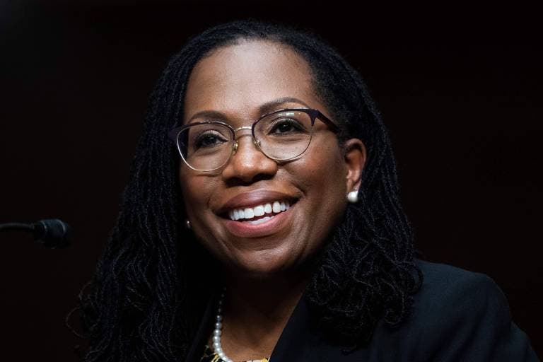 Ketanji Brown Jackson é indicada para ser 1ª juíza negra da Suprema Corte dos EUA