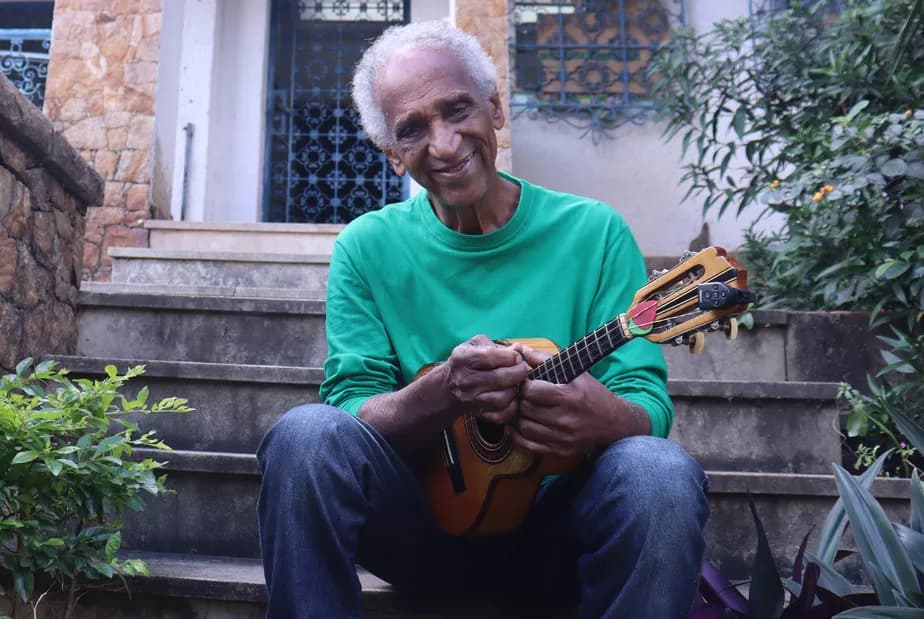Aos 84 anos, Mestre Siqueira amplia o registro da obra autoral com o disco ‘Encantado’
