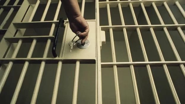 ‘Posso continuar preso para jantar?’: o pedido que acendeu debate sobre Justiça para pobres