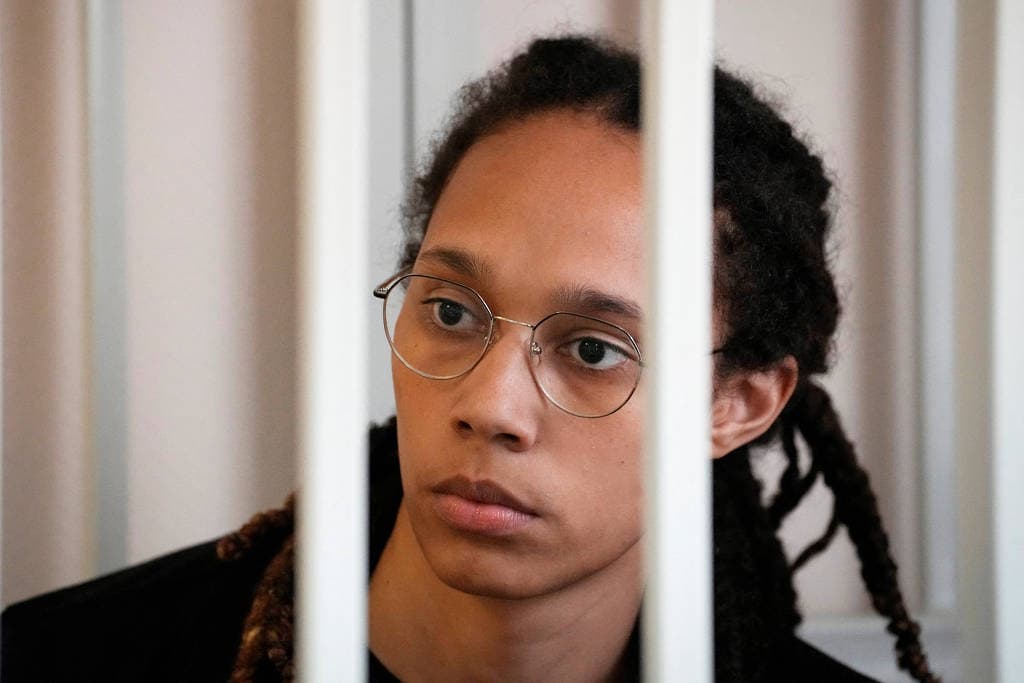 Defesa de Brittney Griner recorre à sentença de 9 anos de prisão na Rússia