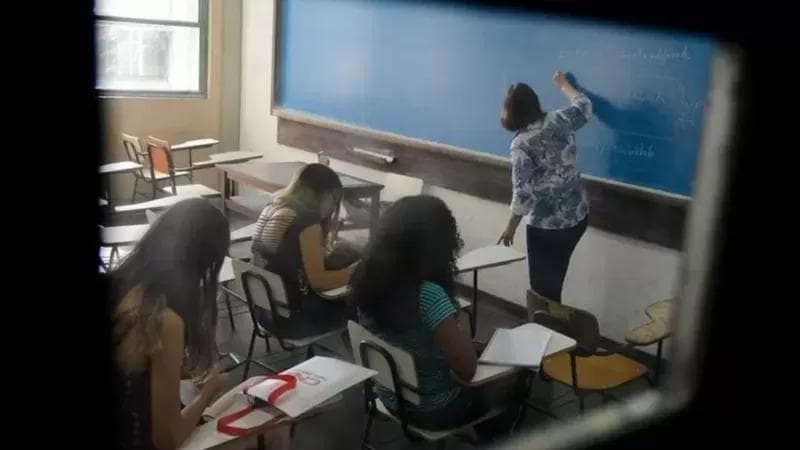 Educação: mais de uma em cada dez crianças e adolescentes não frequenta escola no Brasil, revela estudo