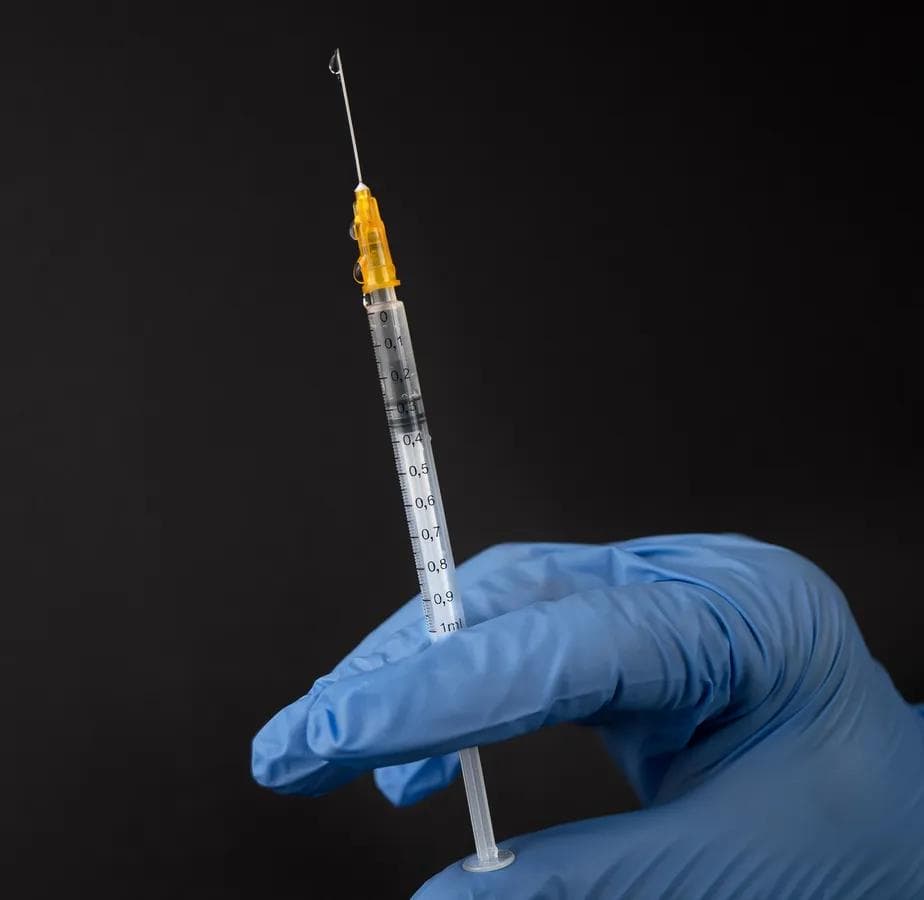 Primeira vacina anticoncepcional para homens deve ficar pronta em 2023