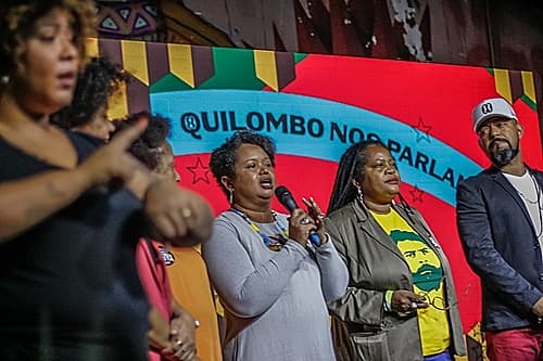 “Quilombo nos parlamentos”: 26 lideranças do movimento negro são eleitas no Brasil
