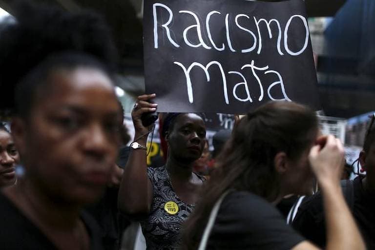 ‘Avisa para baixar o volume do cabelo’: Justiça do Trabalho tem mais de 22 mil ações de racismo